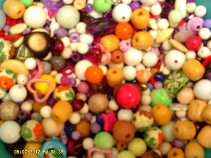300 beads mix free shipping